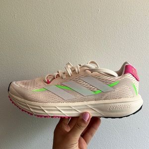Adidas lightstrike. Very very light shoes.
